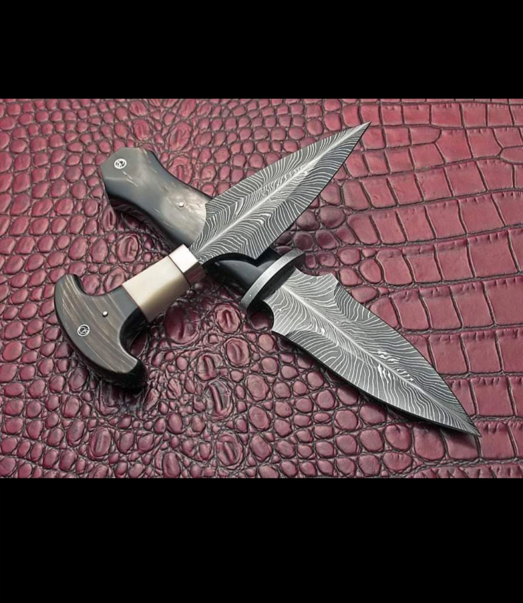 Damascus Steel Knife with Leather Sheath