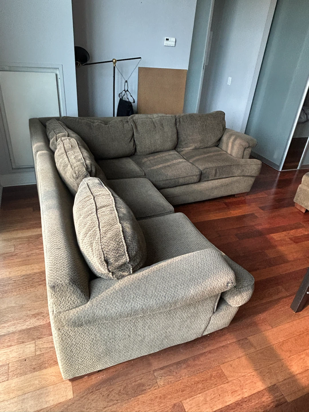 Sectional Sofa with Ottoman - photo 2