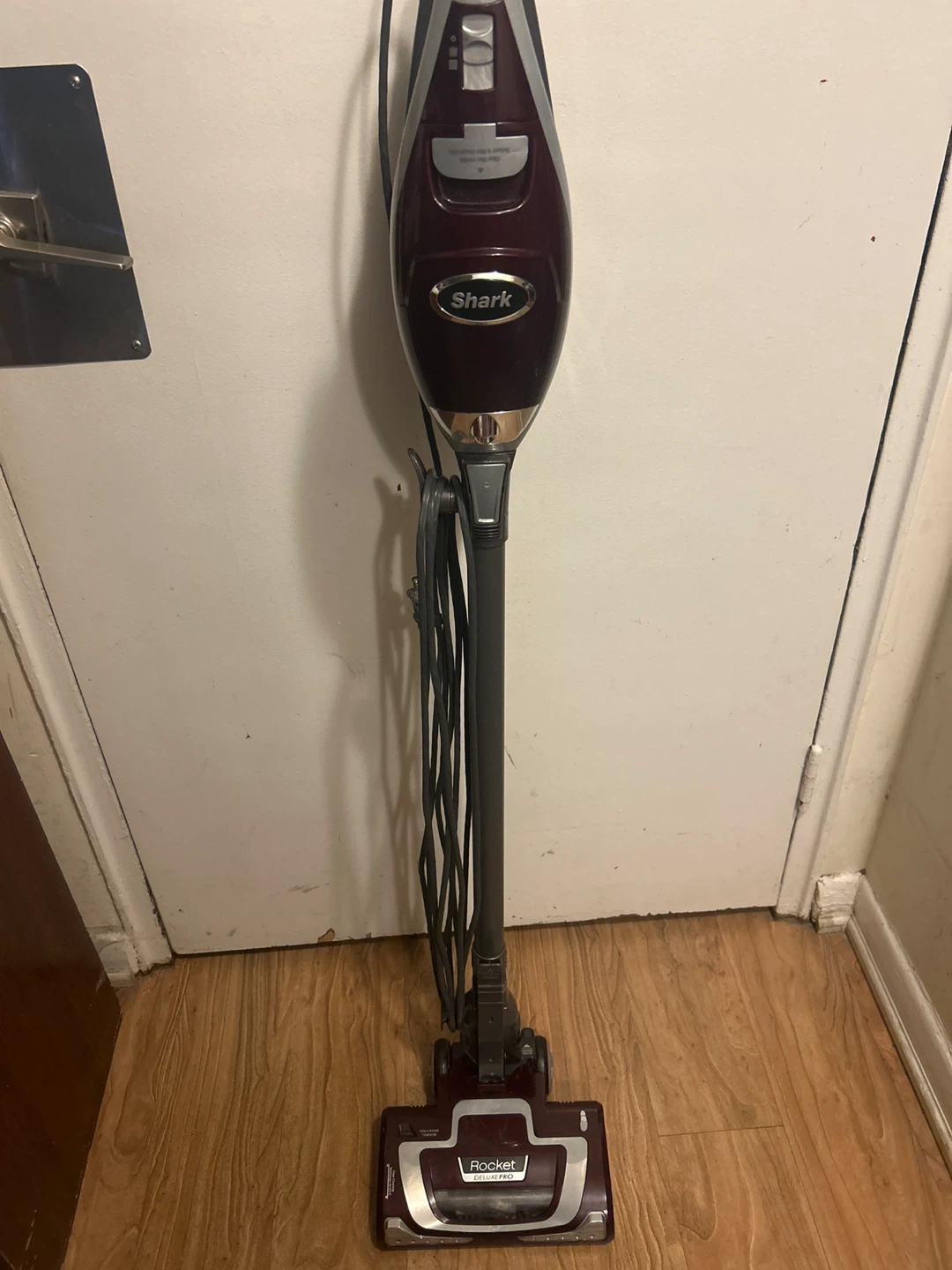 Shark Rocket Deluxe Pro Vacuum Cleaner