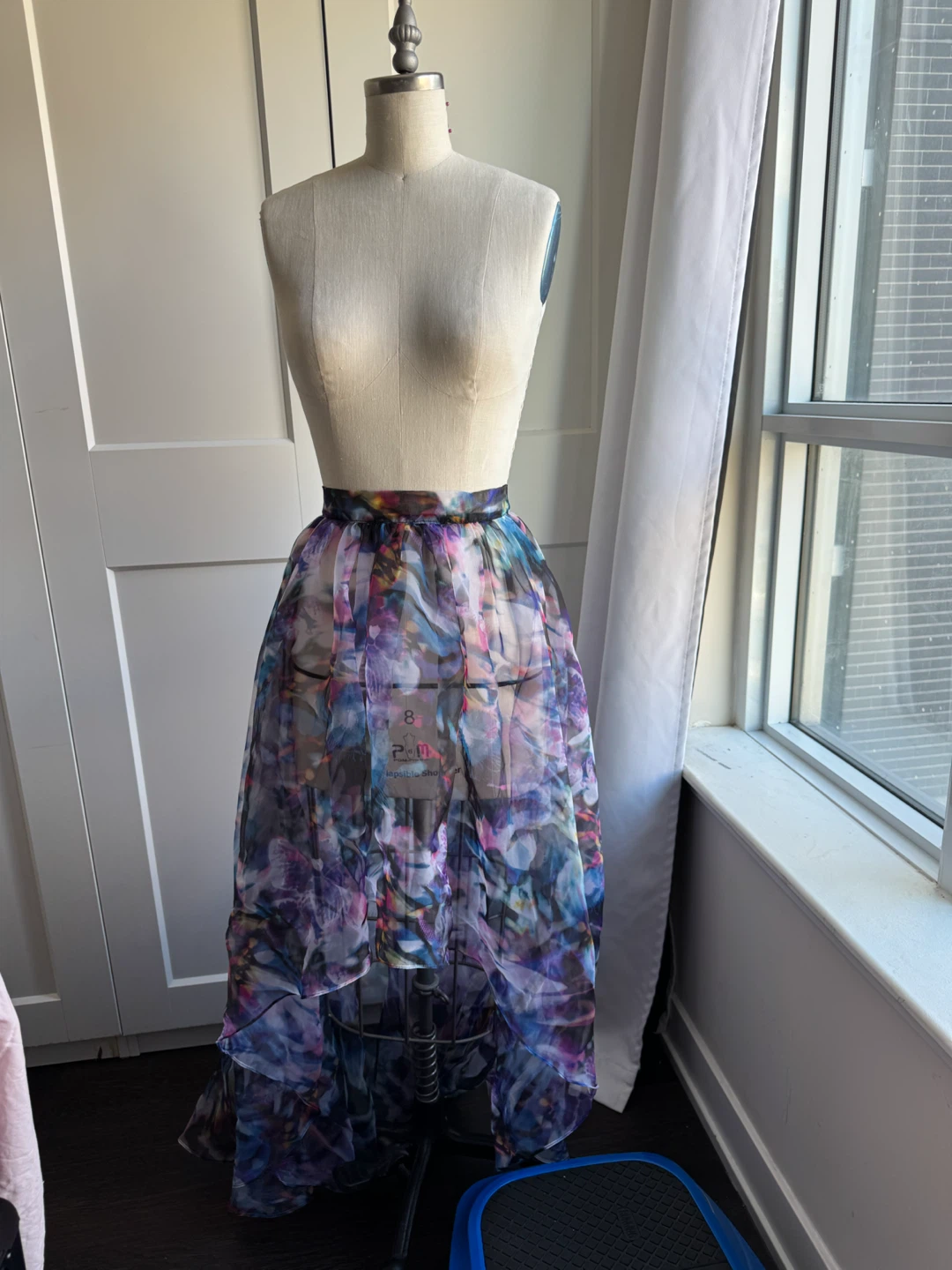 Ladies Size 2 ( Size Small ) High Low Sheer Overskirt