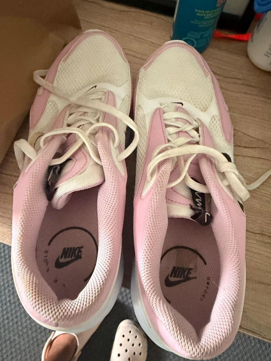 Nike Air Max Sneakers Pink and White