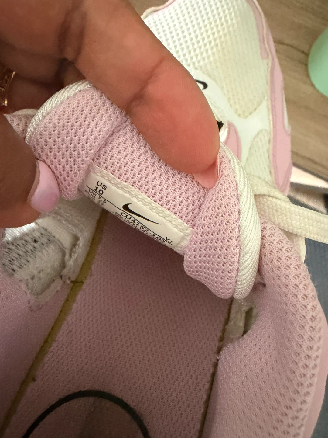 Nike Air Max Sneakers Pink and White - photo 2