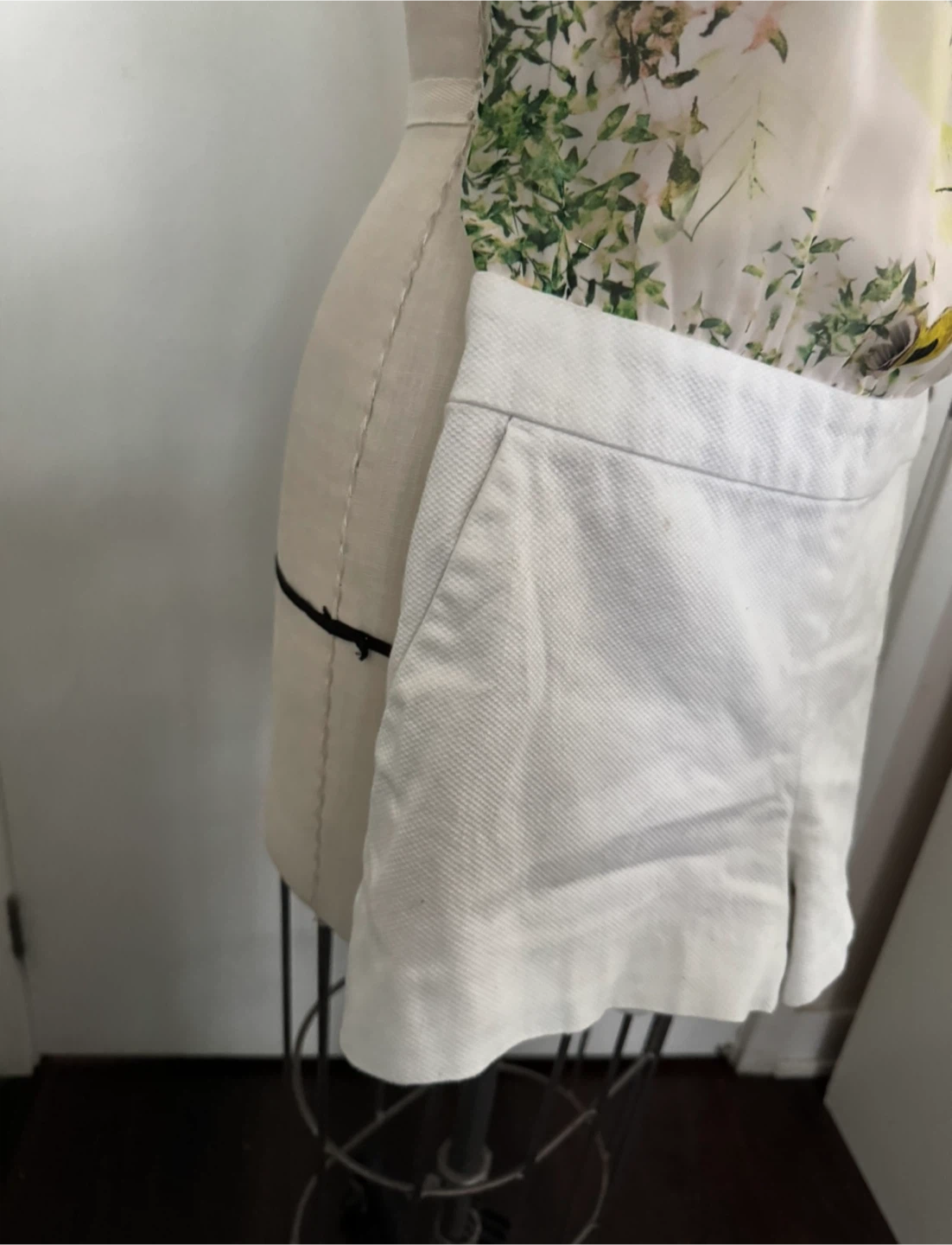 TED BAKER Size 1 Romper/ Shorts and Top together - photo 4