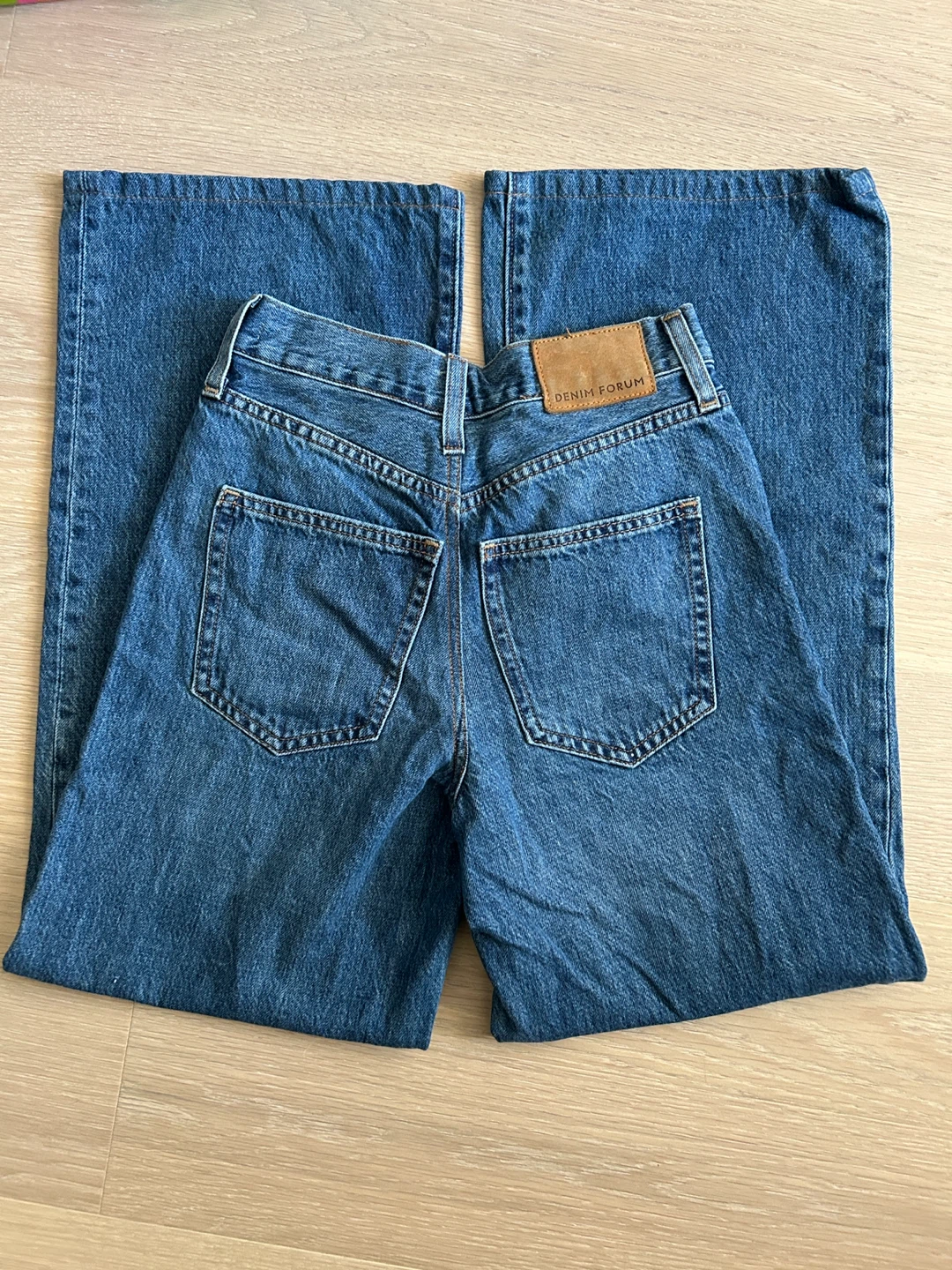 2 Aritzia Jeans and 1 Denim Shorts (Denim Forum, Talula) - photo 3