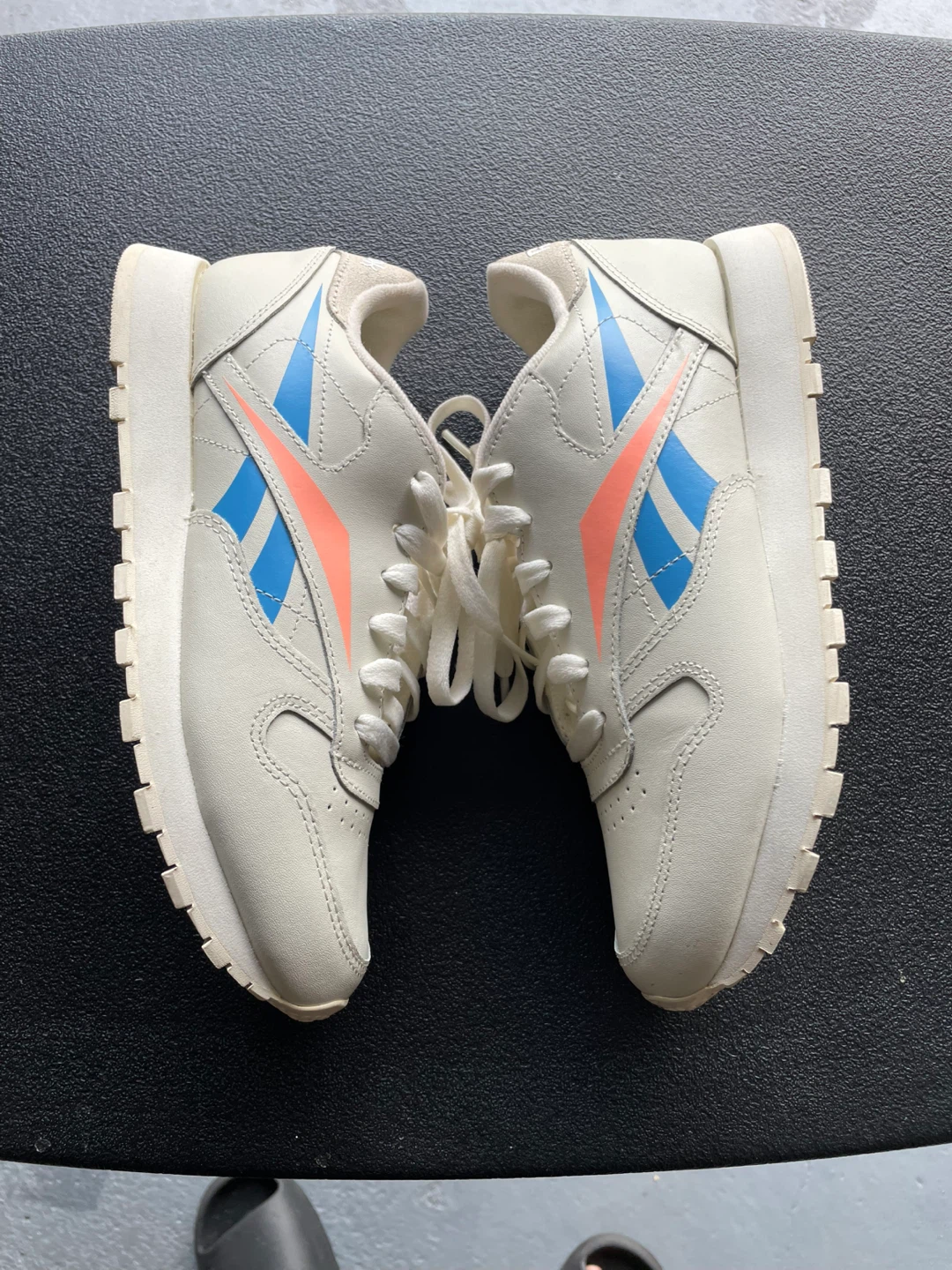Reebok Classic Sneakers - Size 7 - photo 2