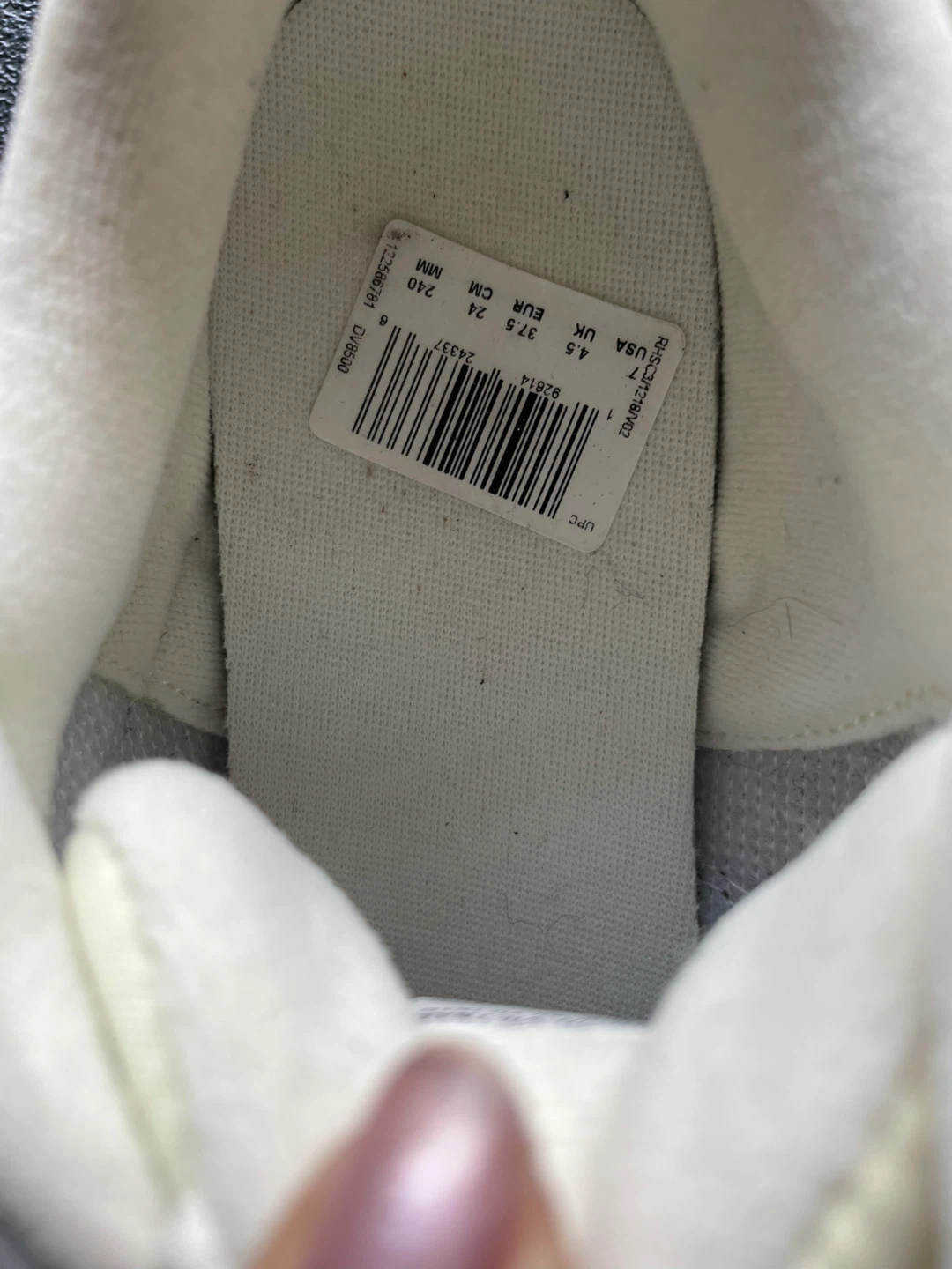 Reebok Classic Sneakers - Size 7 - photo 5