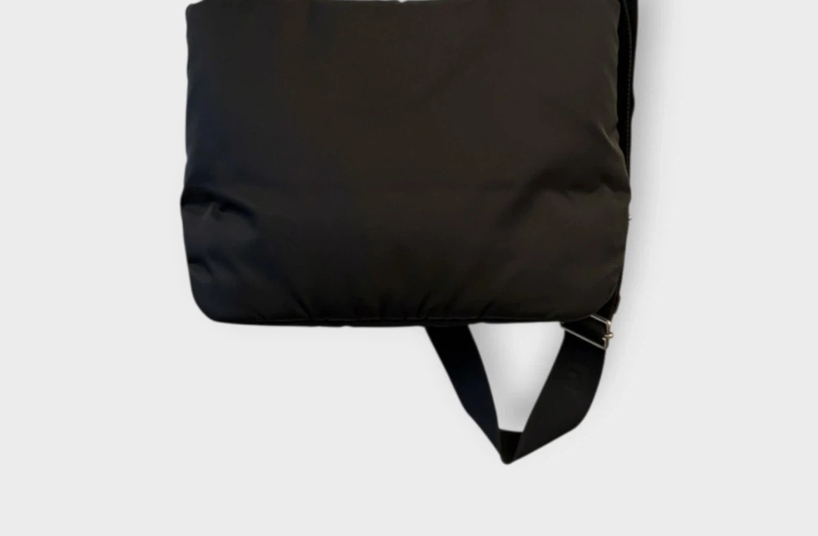 17" Laptop Sleeve with Leather Accents - photo 2
