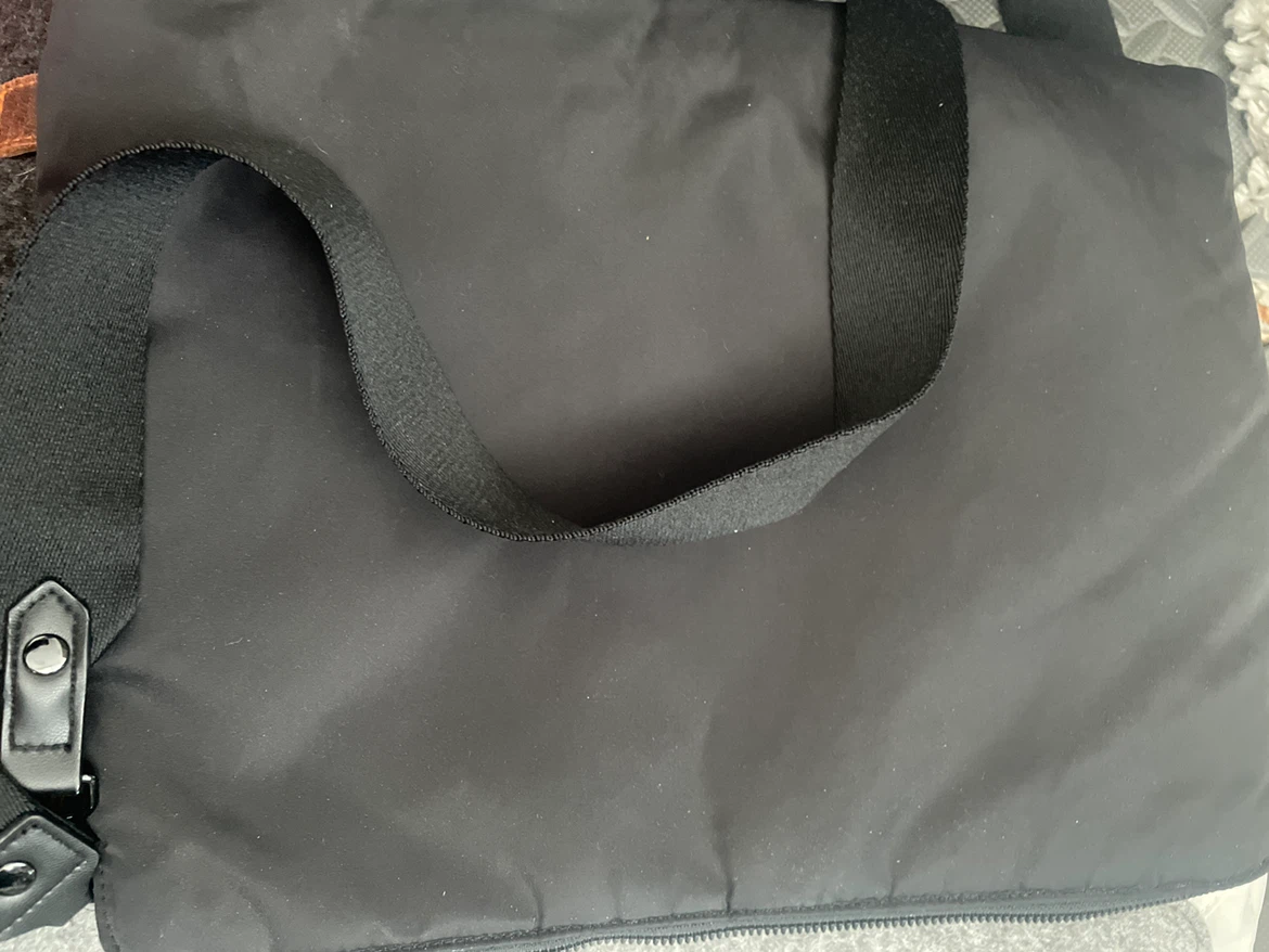 17" Laptop Sleeve with Leather Accents - photo 4
