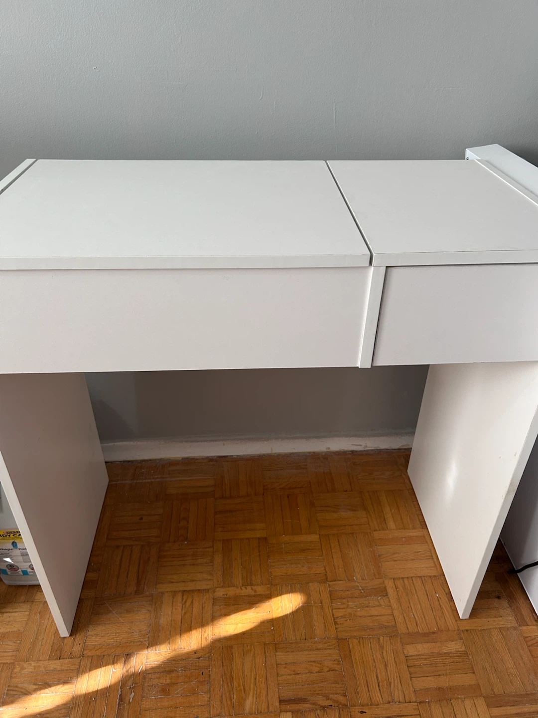Ikea makeup table - photo 3
