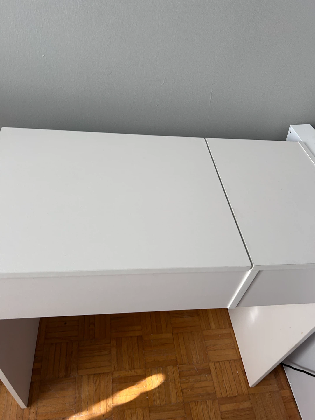 Ikea makeup table - photo 4