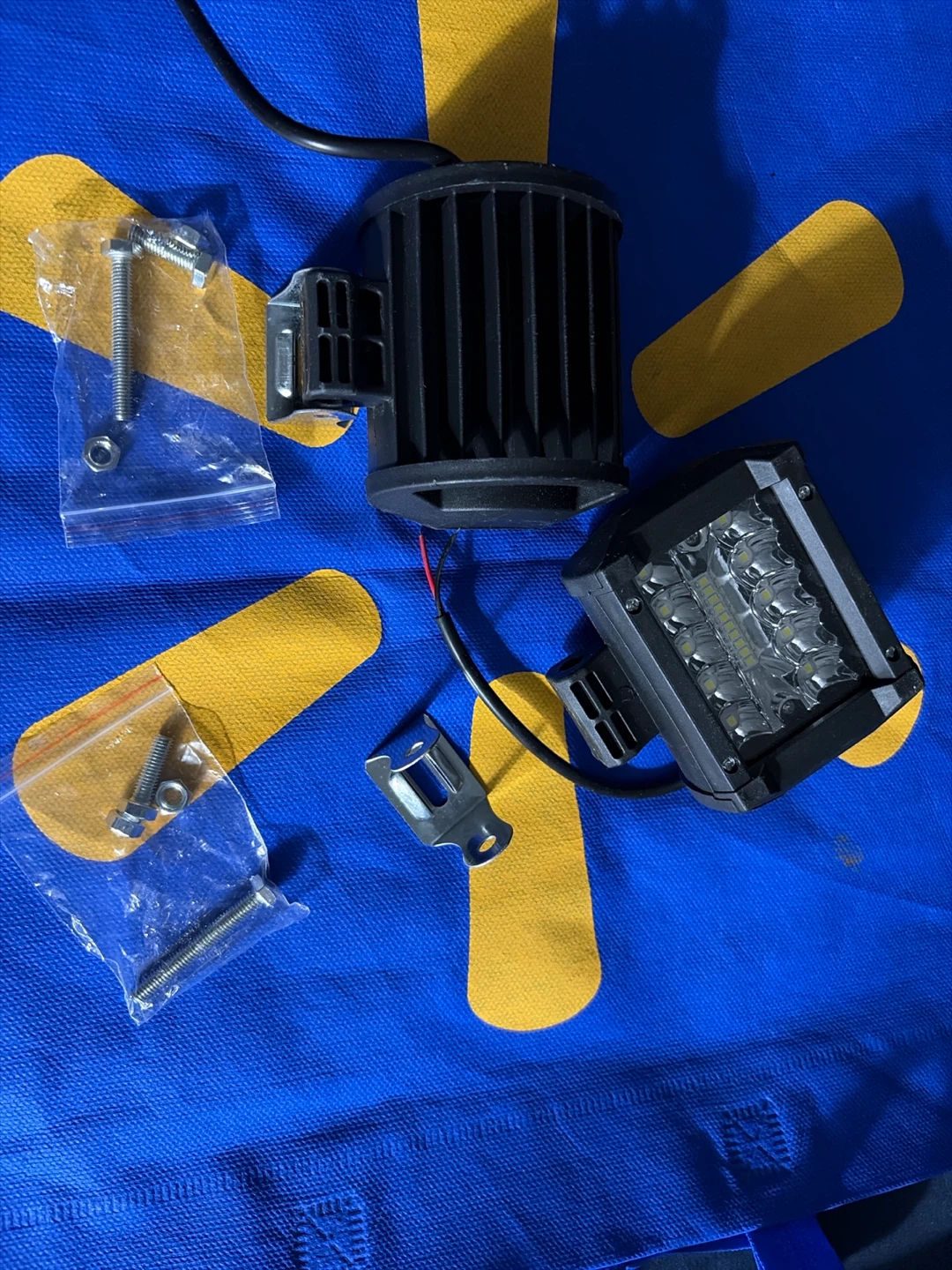 Set of 2 LED Spotlights with Hardware - photo 2