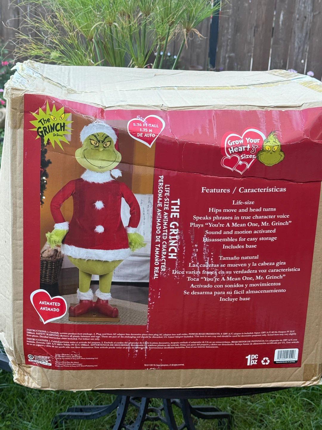 The Grinch Life-Size Animated Character 5.74 ft