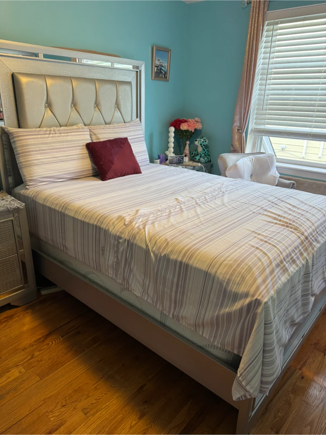 Silver Mirrored Bedroom Set - photo 2