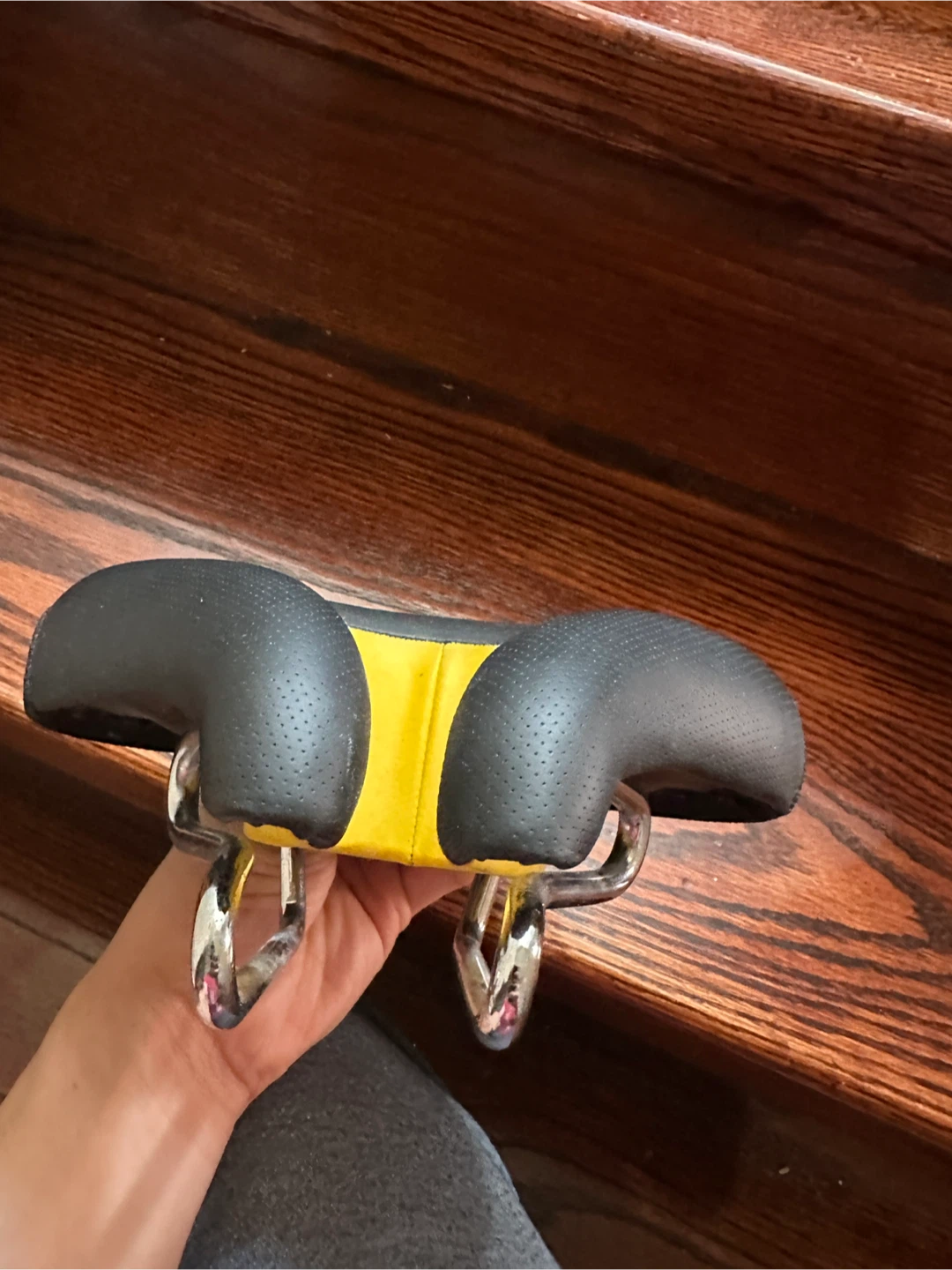 Ergonomic Nose-less Bicycle Saddle - photo 4