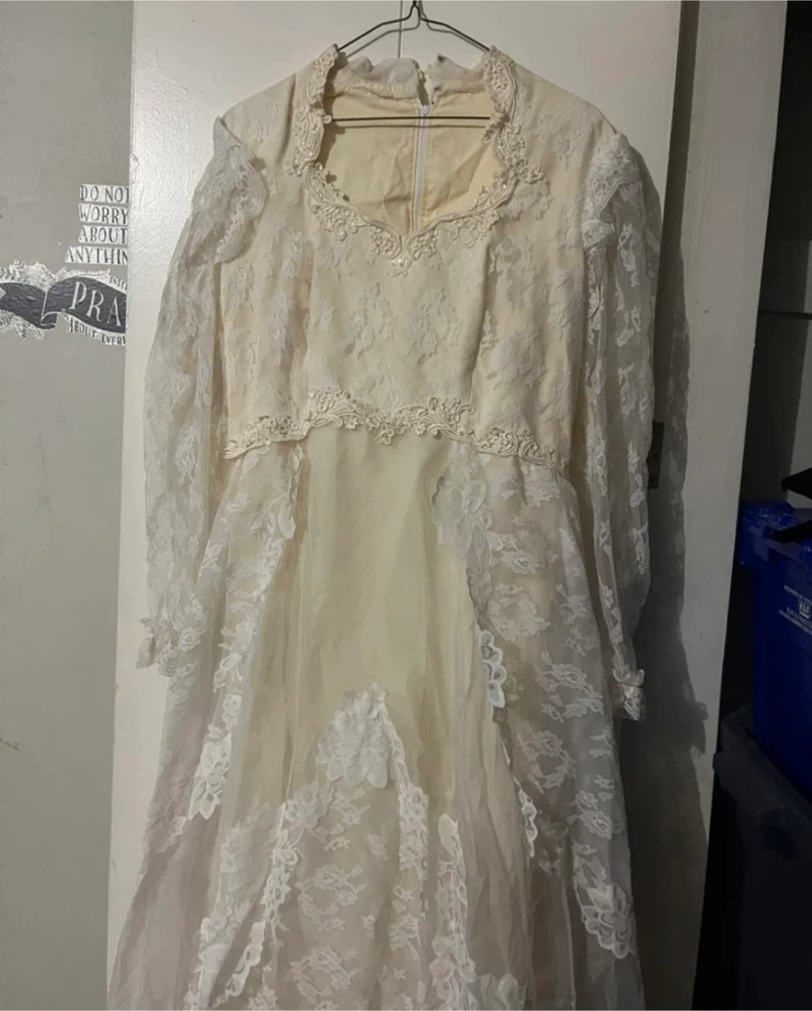 Vintage Style Lace Wedding Dress Size 17
