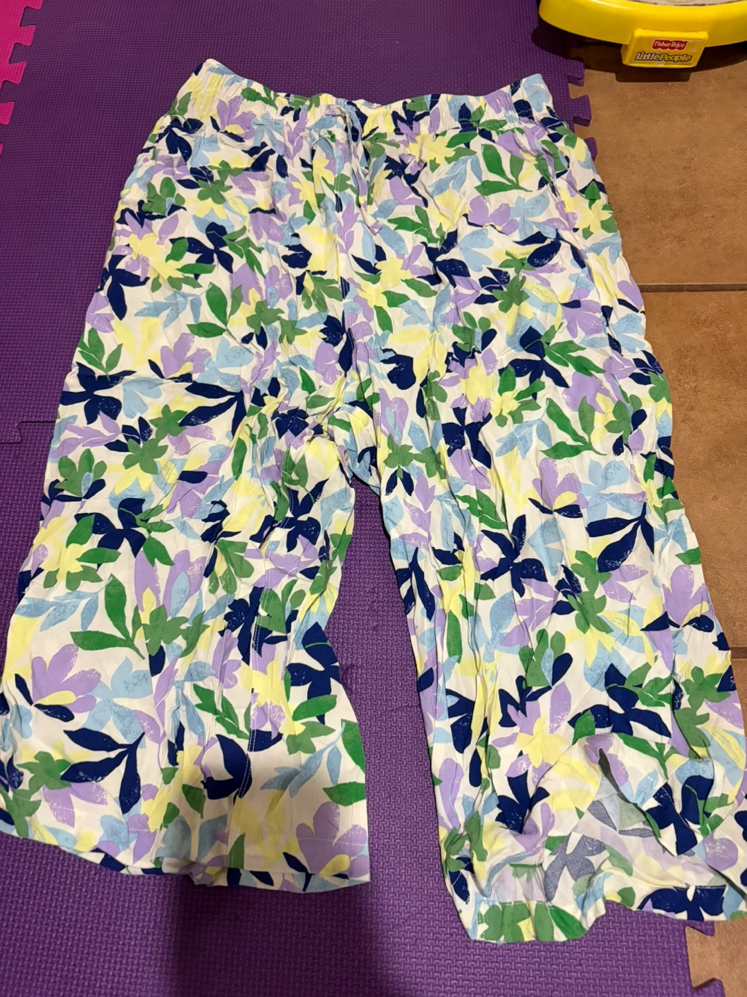 Floral Print Cropped Pants ~ Size XL