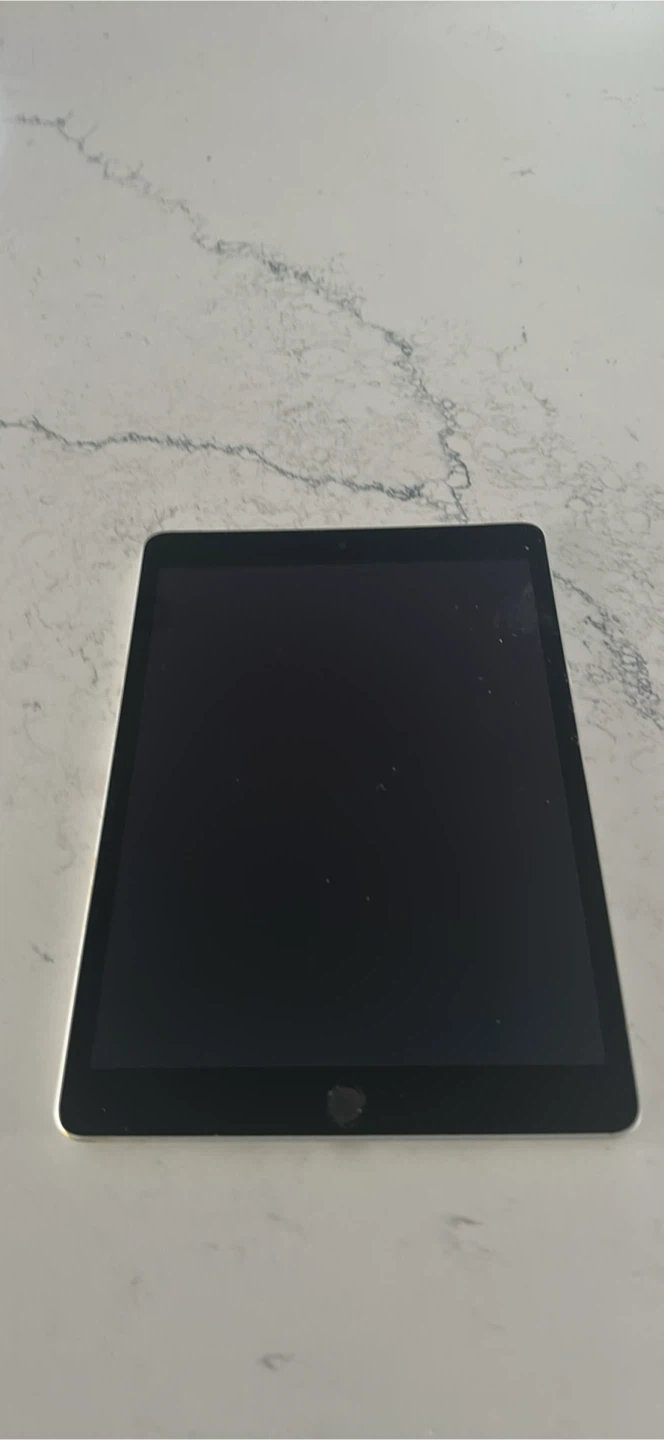 Apple iPad 9th Generation – 64GB Wi-Fi + Cellular Apple iPad