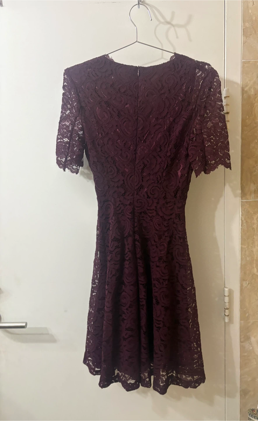Burgundy Lace Wrap Dress Short Sleeve Size S Excellent Condition - photo 2