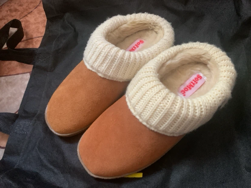 SoftMoc Slippers - Tan with Cream Knit!!