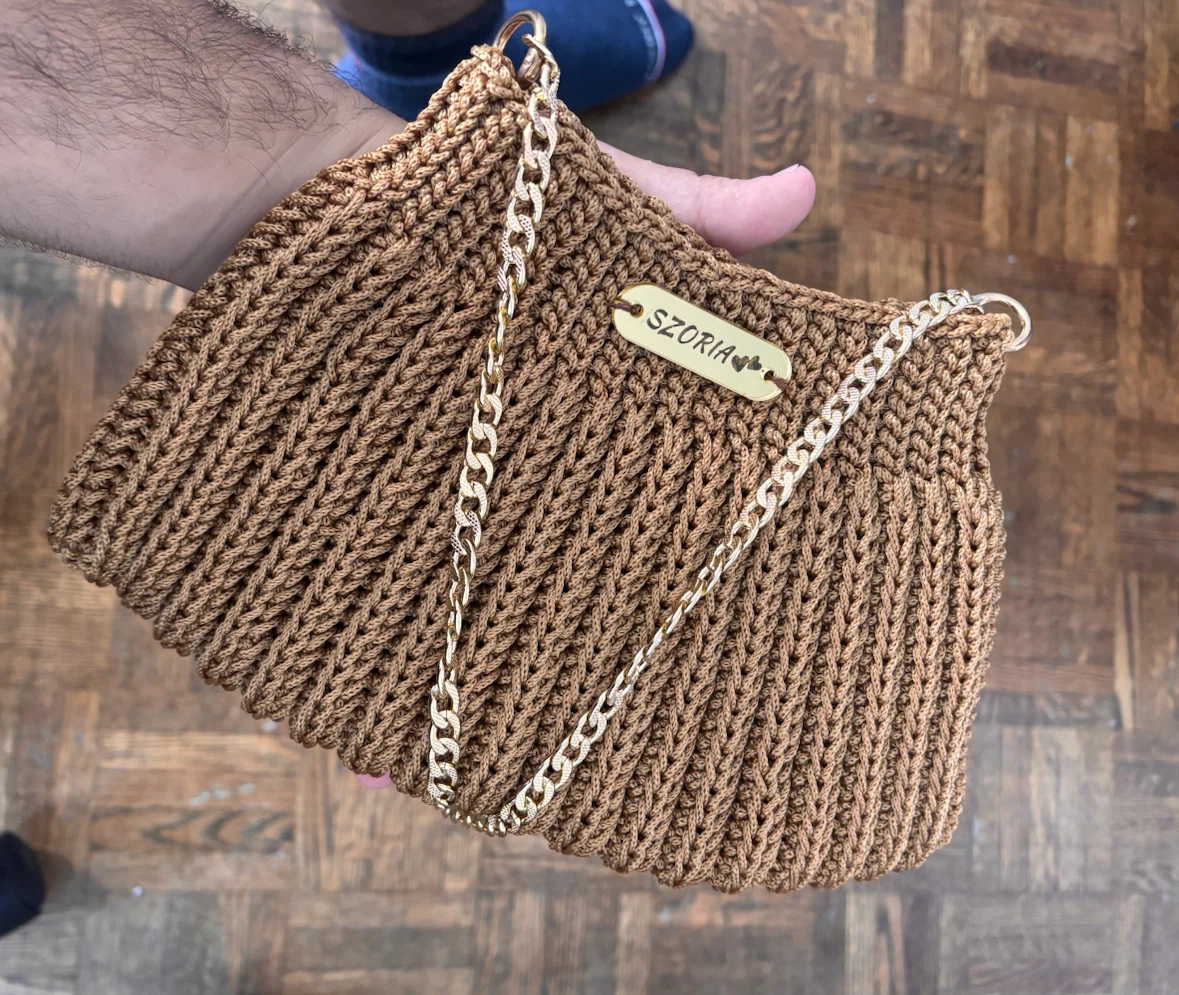 SZORIA Brown Knit Shoulder Bag with Gold Chain - photo 2