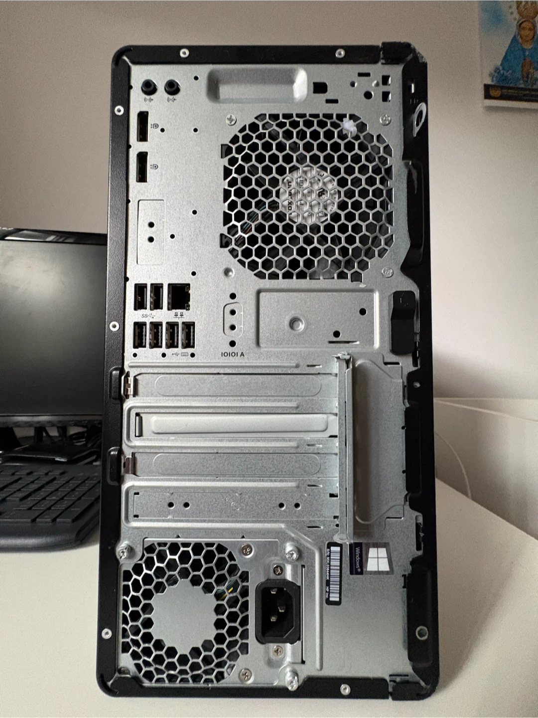 HP ProDesk 600 G5 MT Desktop for Parts or Repair - photo 3