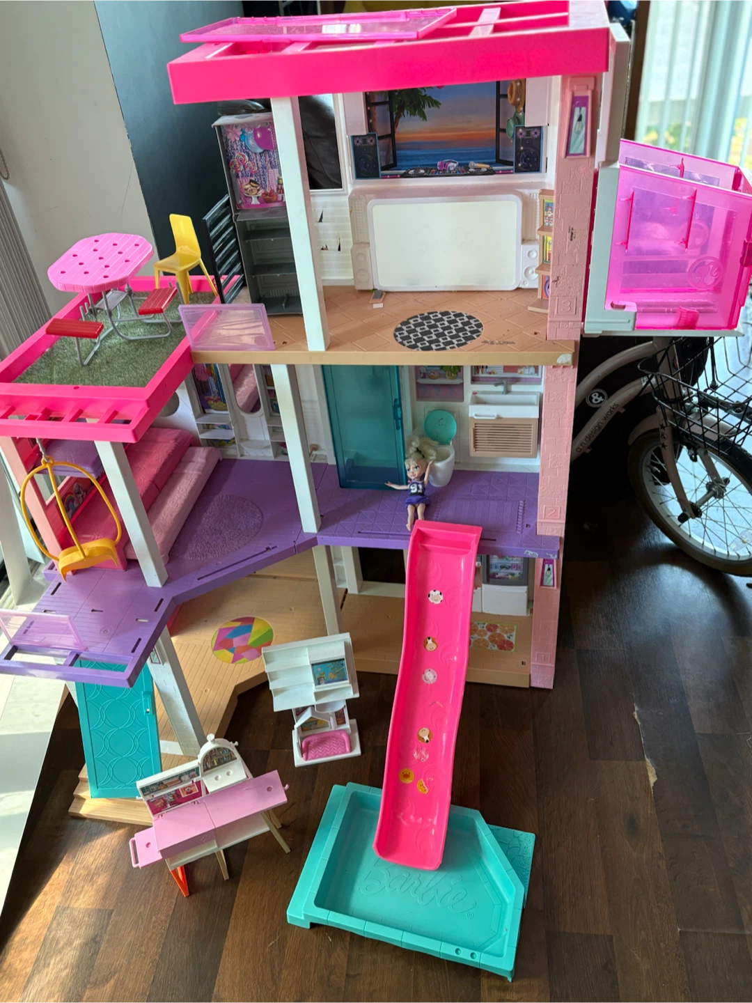 Barbie Dollhouse with Furniture and Slide - photo 4