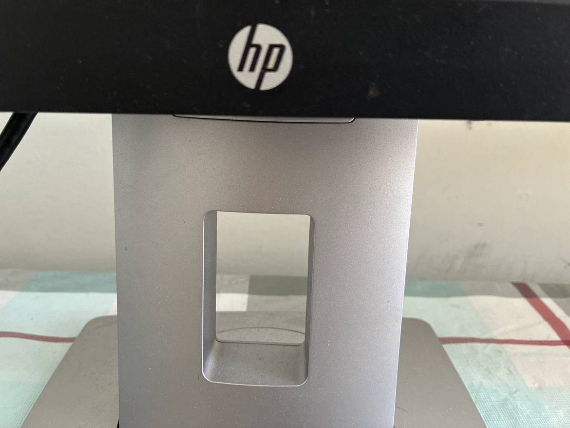 HP Computer Monitor - photo 2