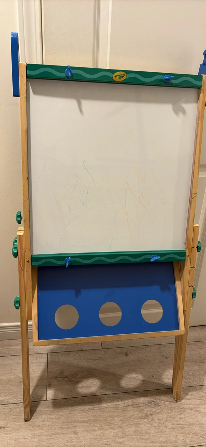 Crayola Kids Art Easel