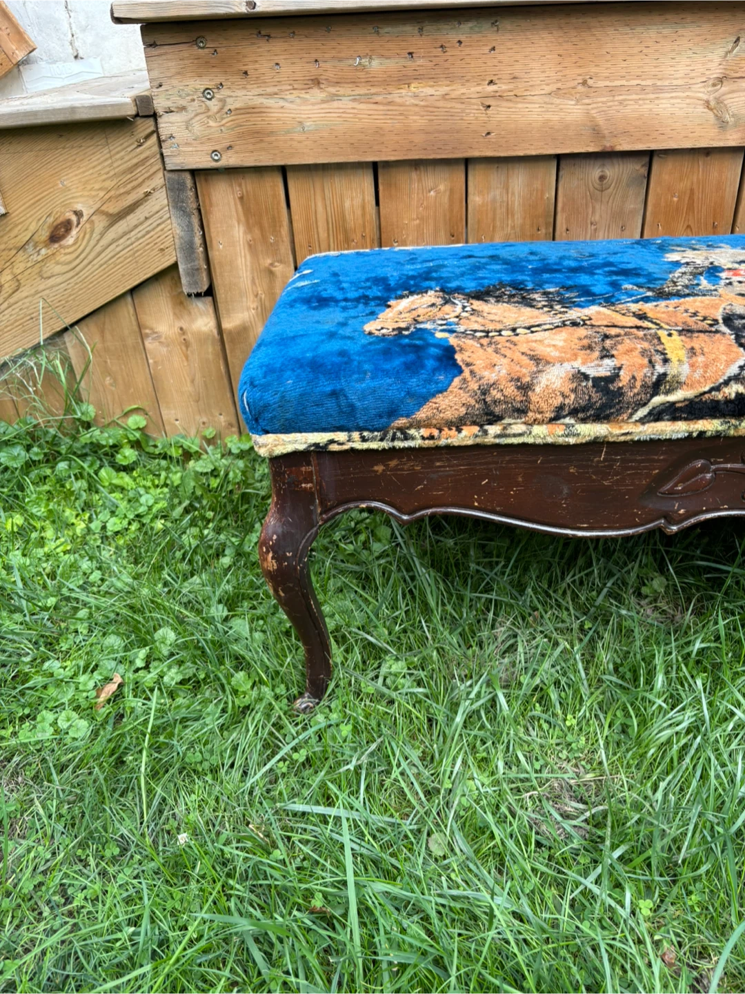 Vintage Upholstered Bench - upcycle project - photo 3