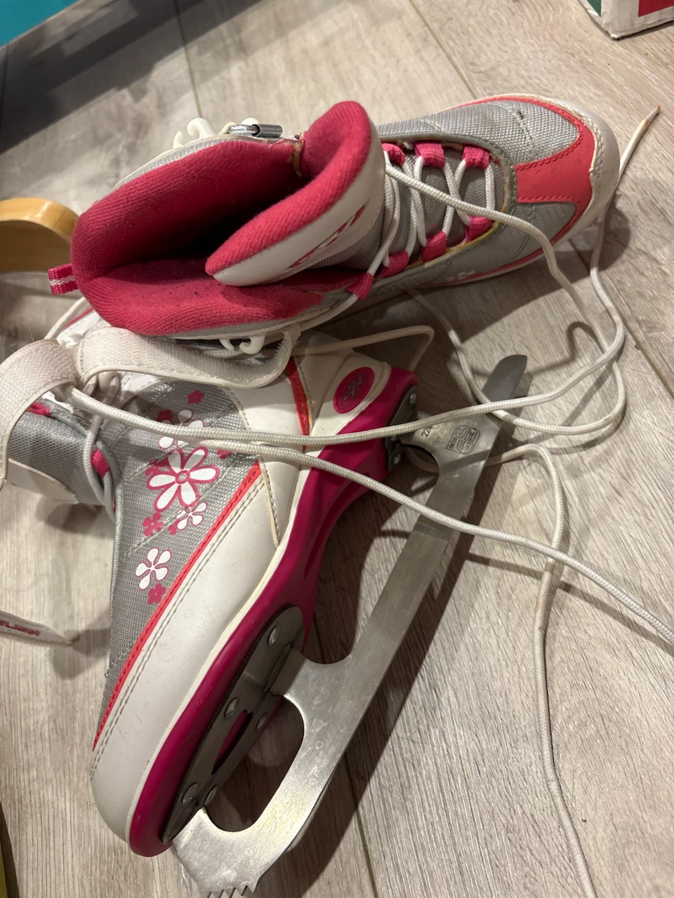 Girls Hespeler Recreational Ice Skates - photo 4