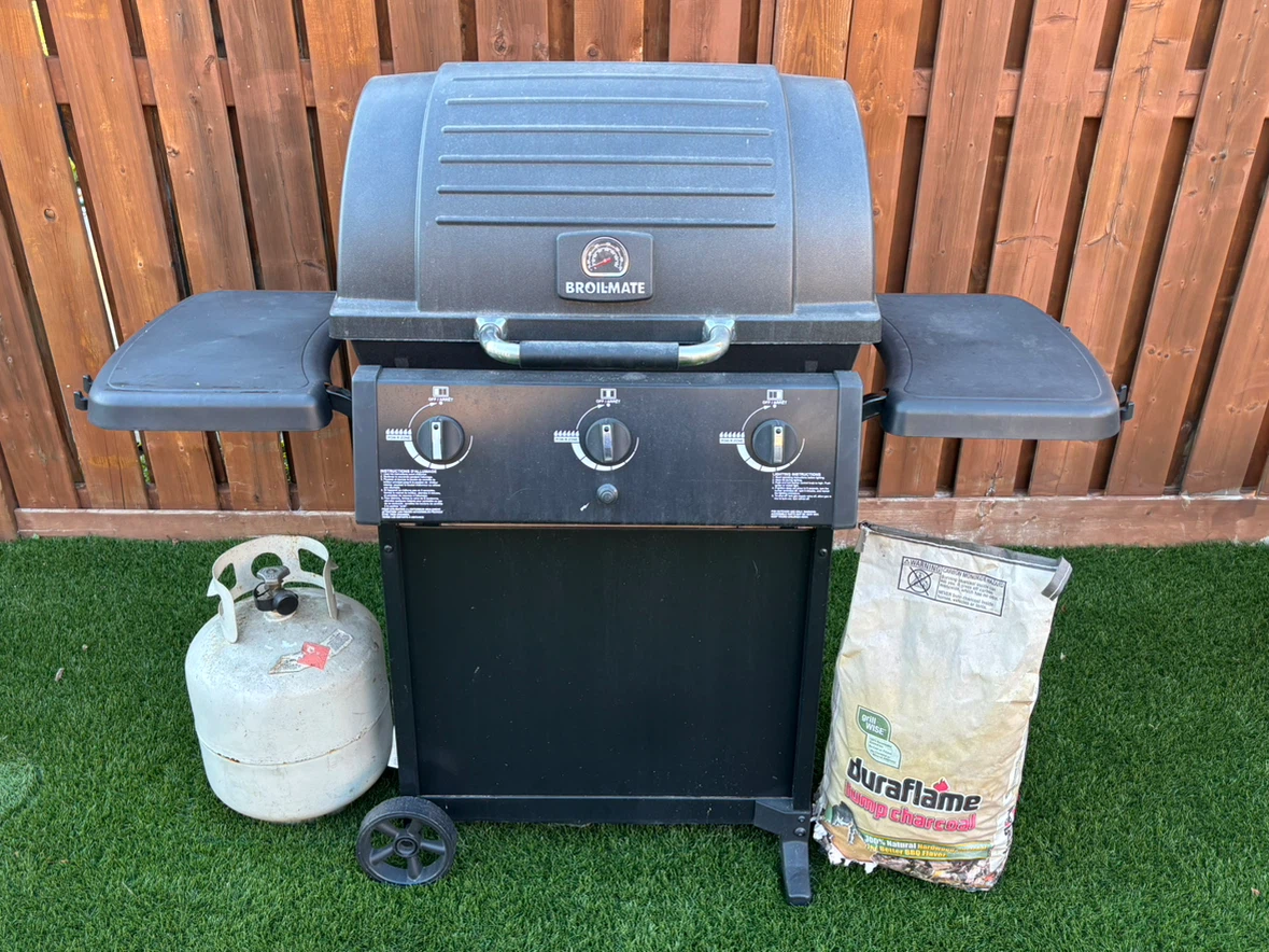 Broil-Mate 3-Burner Propane BBQ