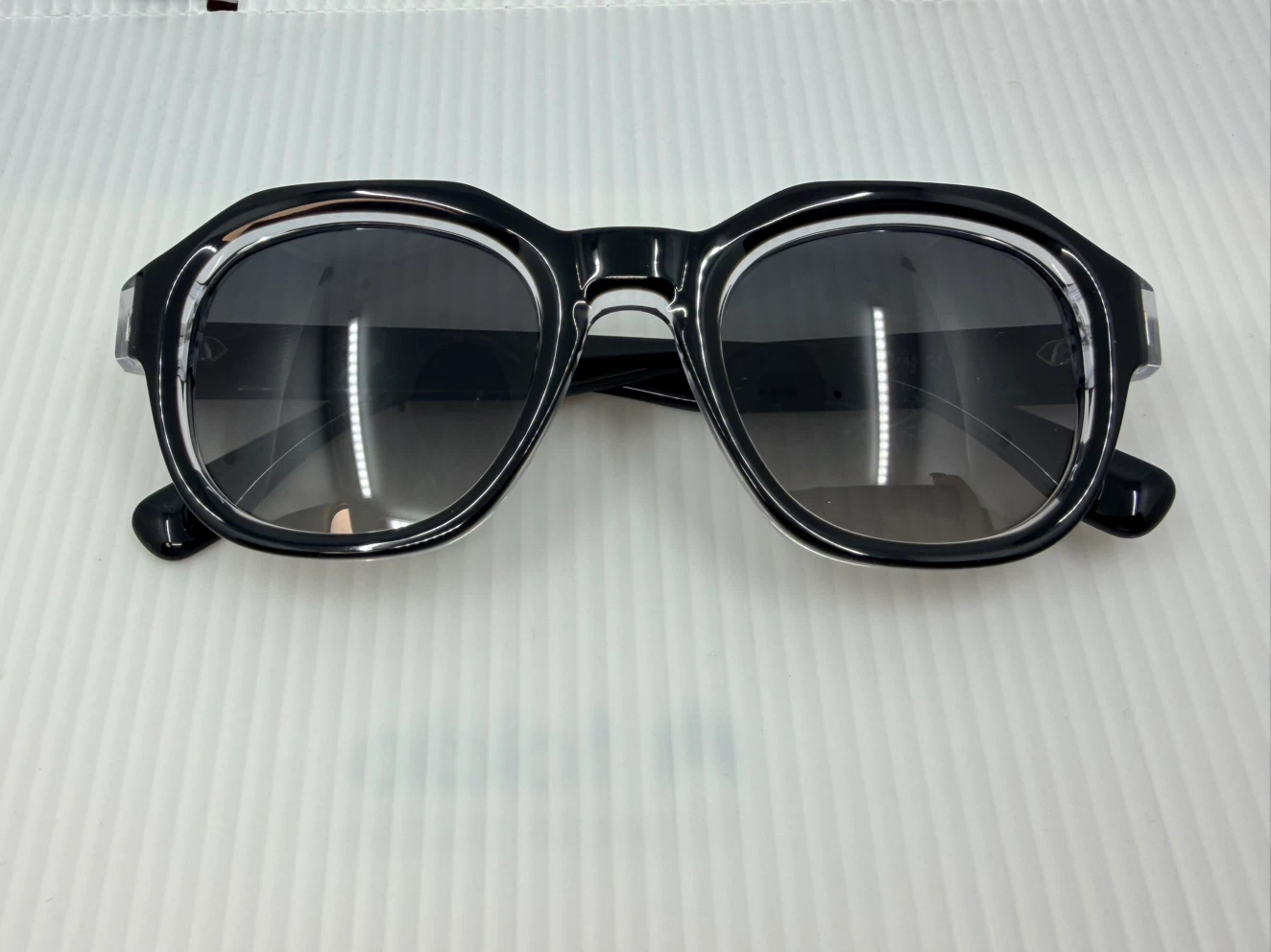 Sunglasses - Grey Gradient with polarized lenses - photo 4