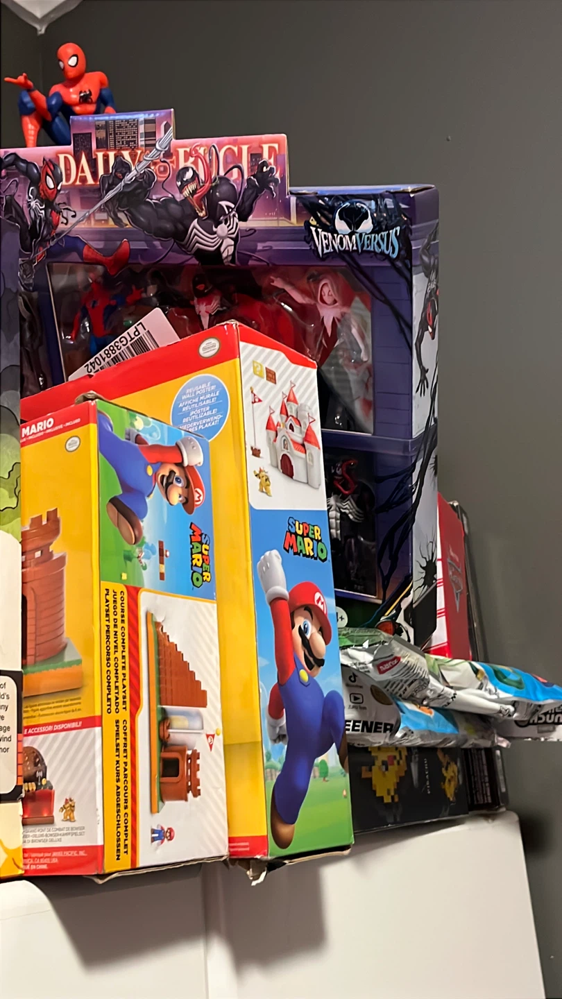 Random toys must go all (5$ each or wholesale) - photo 3