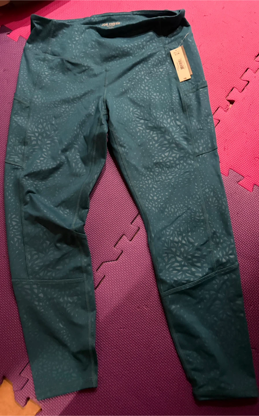 Teal Patterned Active Legging ~ Size Large