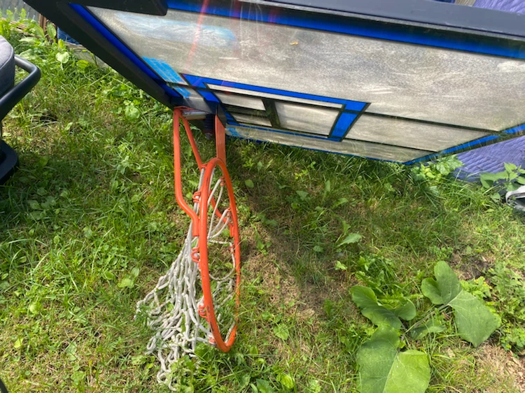 Basketball hoop
