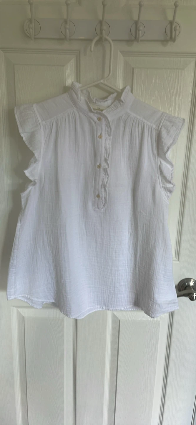 H&M White Ruffled Collar Blouse