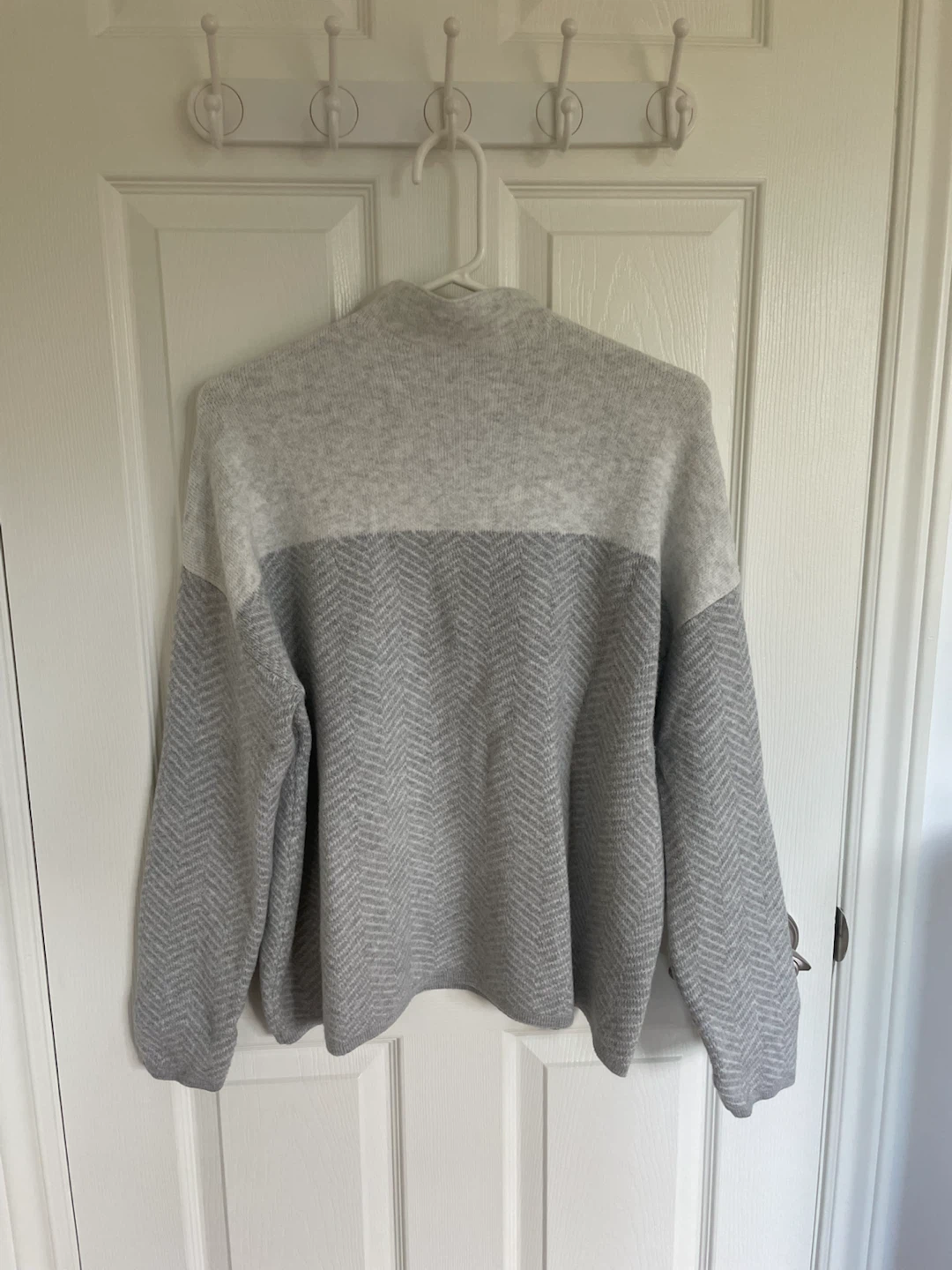 Denver Hayes Sweater - XL