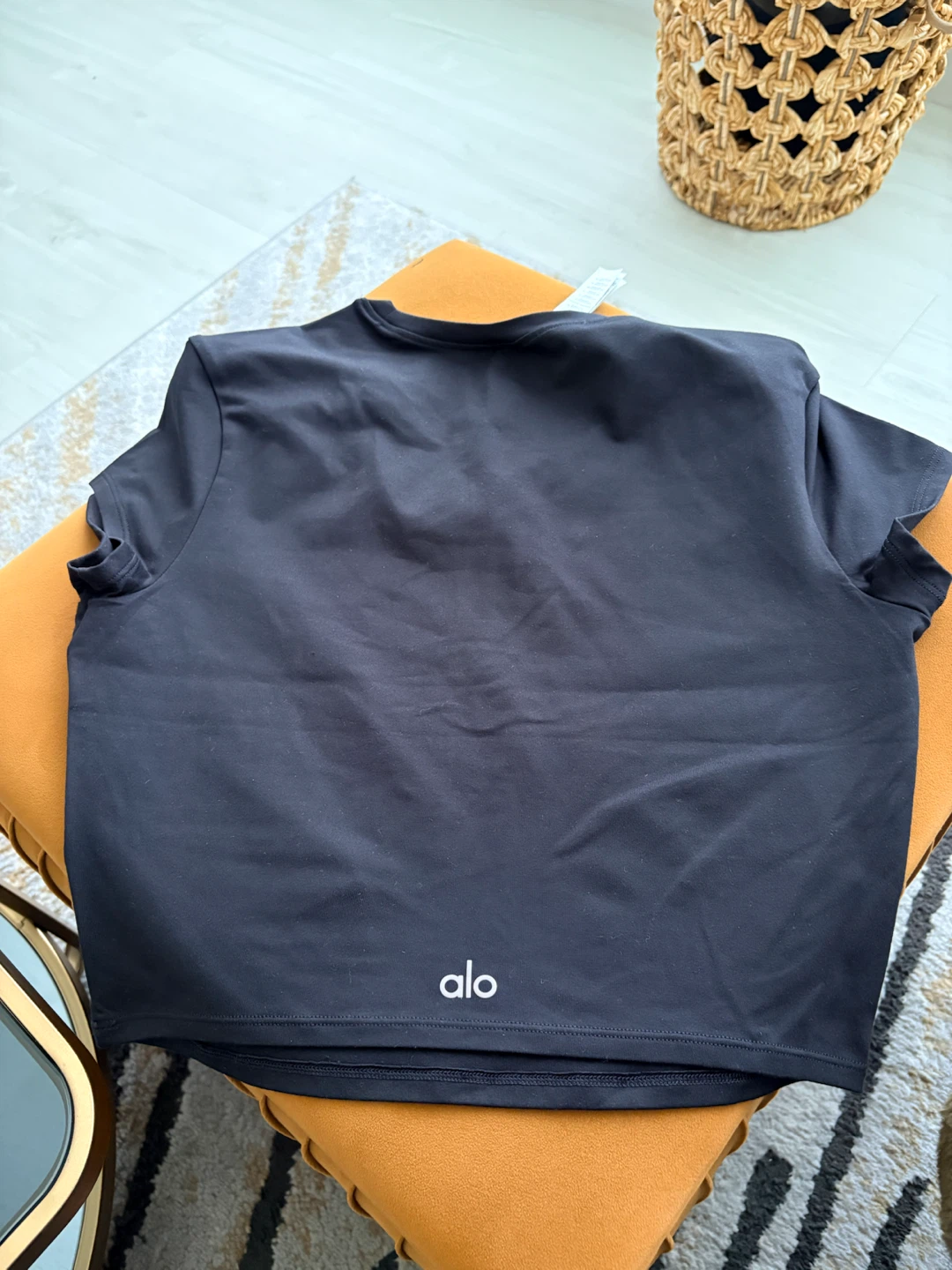 Alo Yoga Black Cropped T-Shirt size M - photo 2