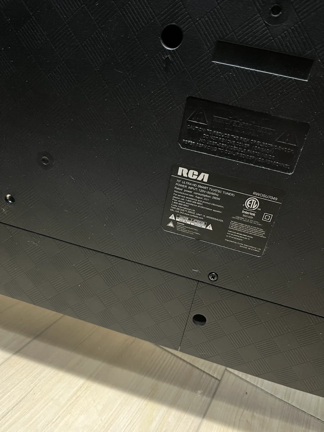 70-inch Smart TV - photo 3