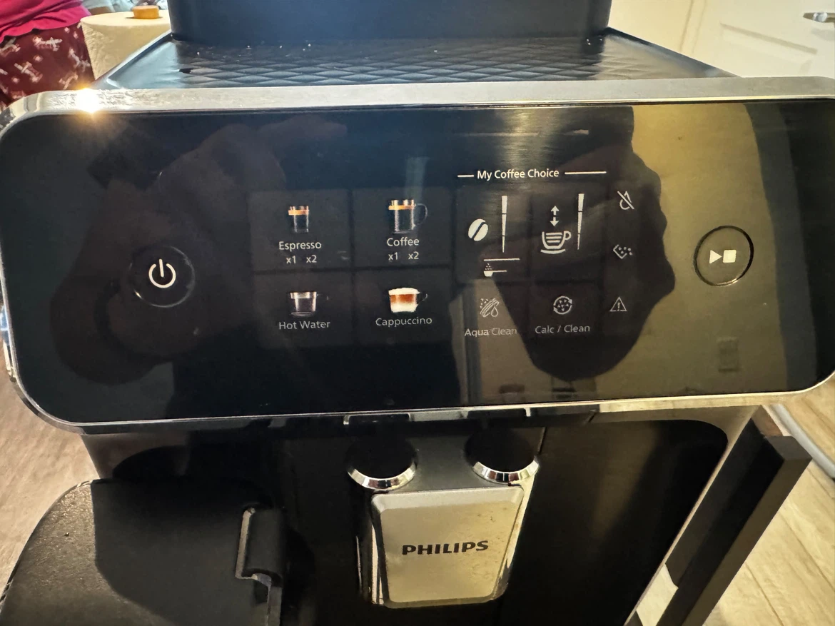 Philips 2300 Series Fully Automatic Espresso Machine - photo 2