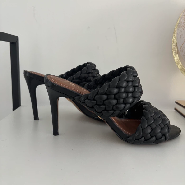 L’intervalle Black Woven Heeled Mules - Size 7