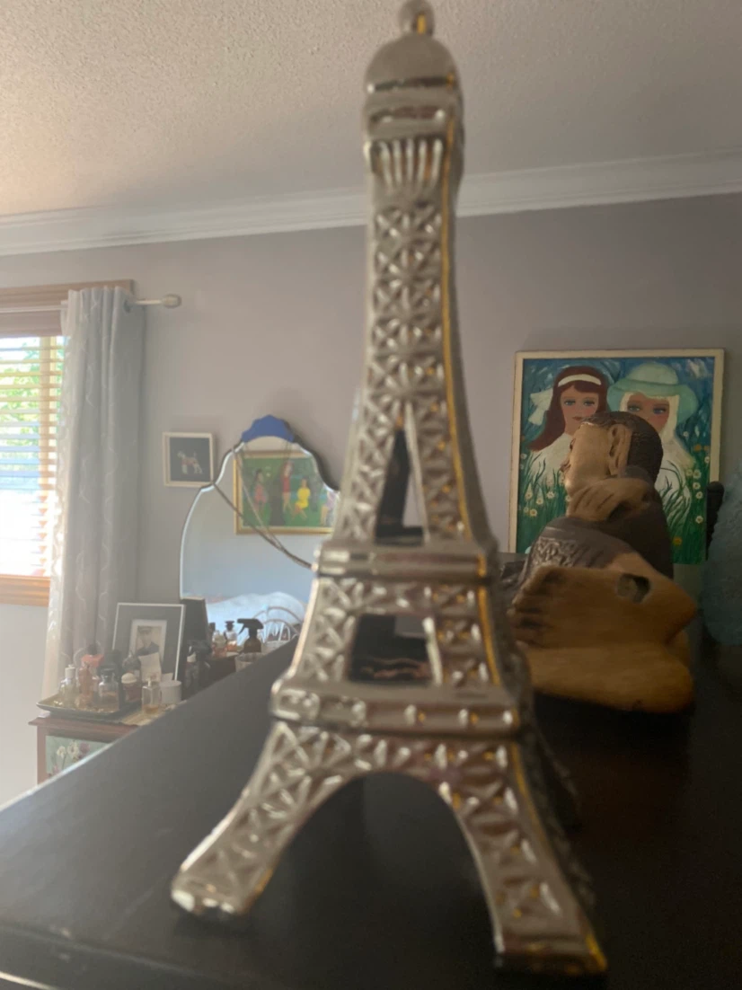 China Eiffel Tower 5$