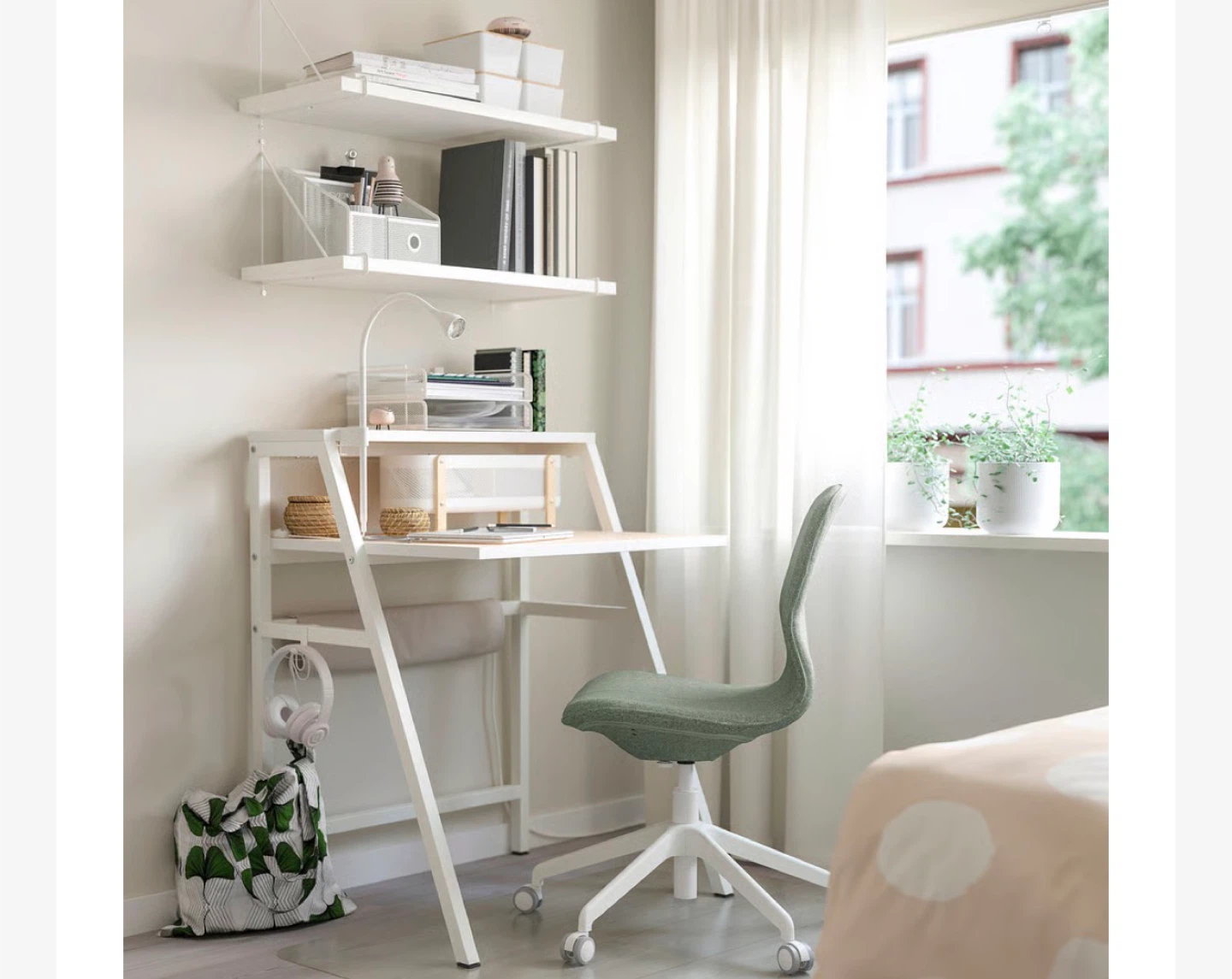 IKEA MITTPLAN Desk