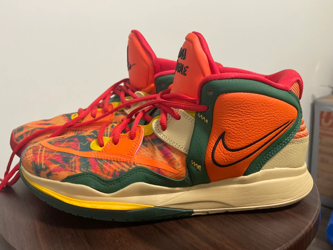 Nike Kyrie Infinity “1 World 1 People" Men’s US 9  $70 OBO