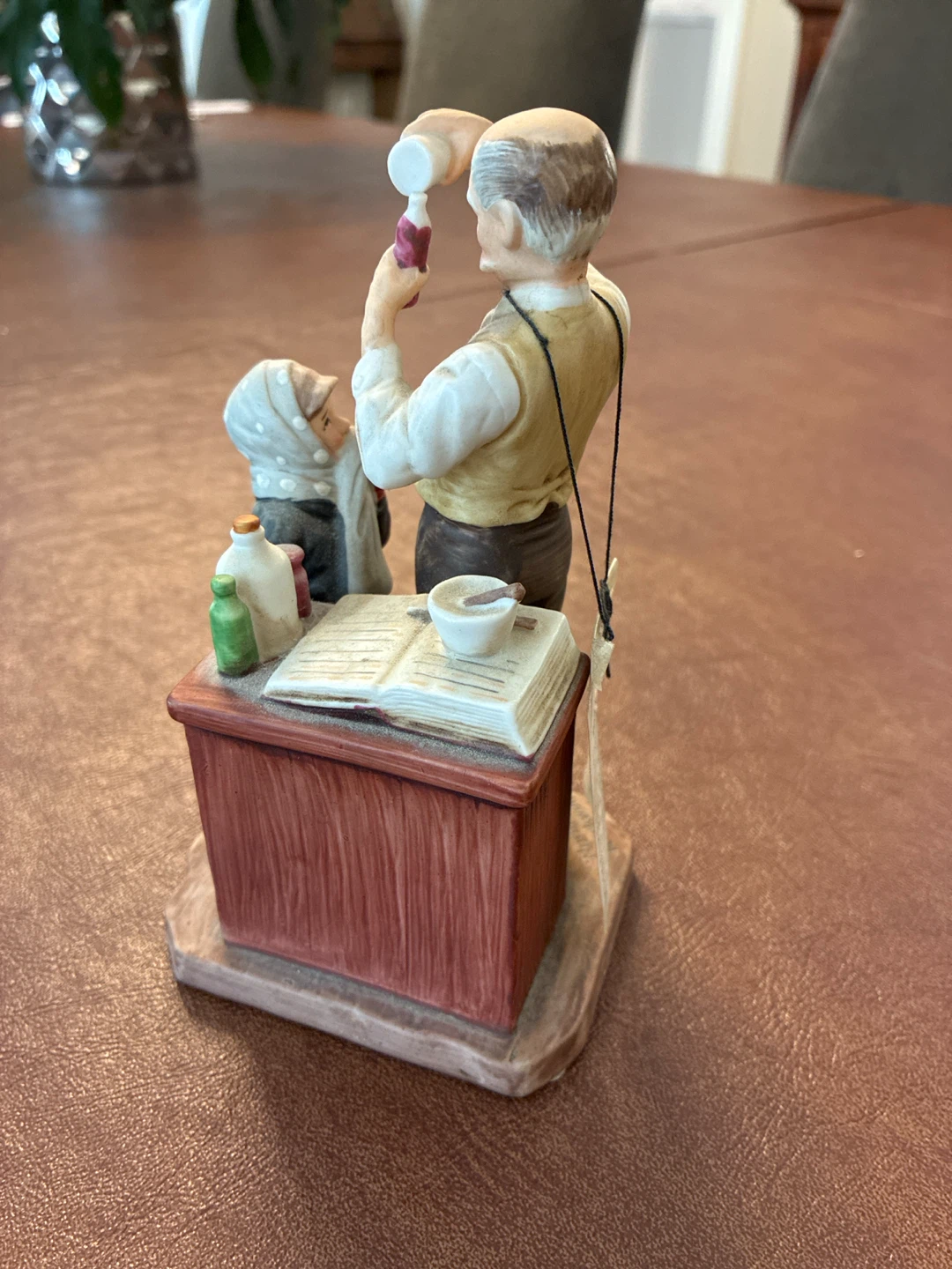 Norman Rockwell Magic Potion Porcelain Figurine - photo 4