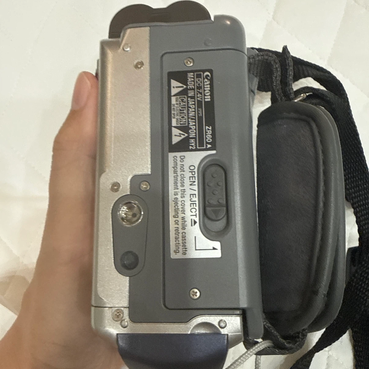Canon ZR60 Digital Video Camcorder - photo 2