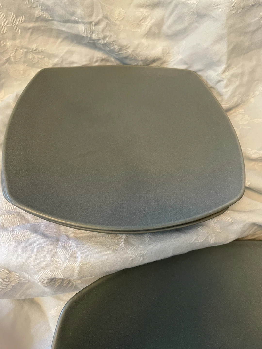 Square Gray Dinnerware Set - photo 3