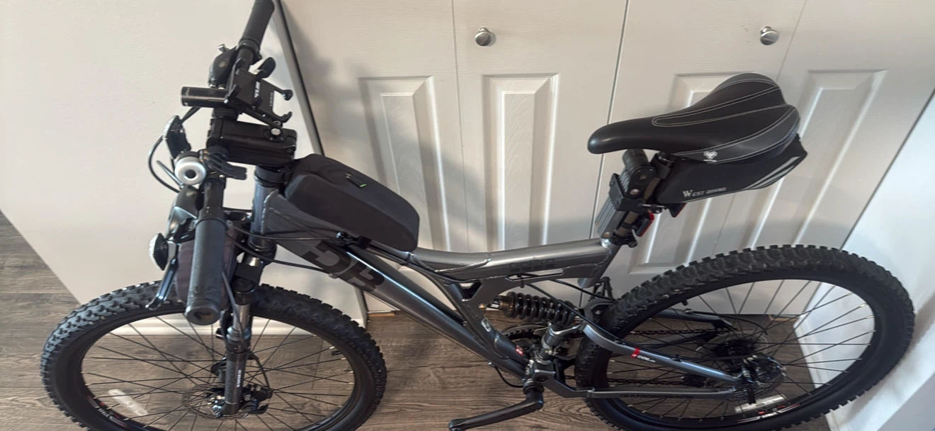 Diamondback Full Suspension Mountain Bike - photo 3