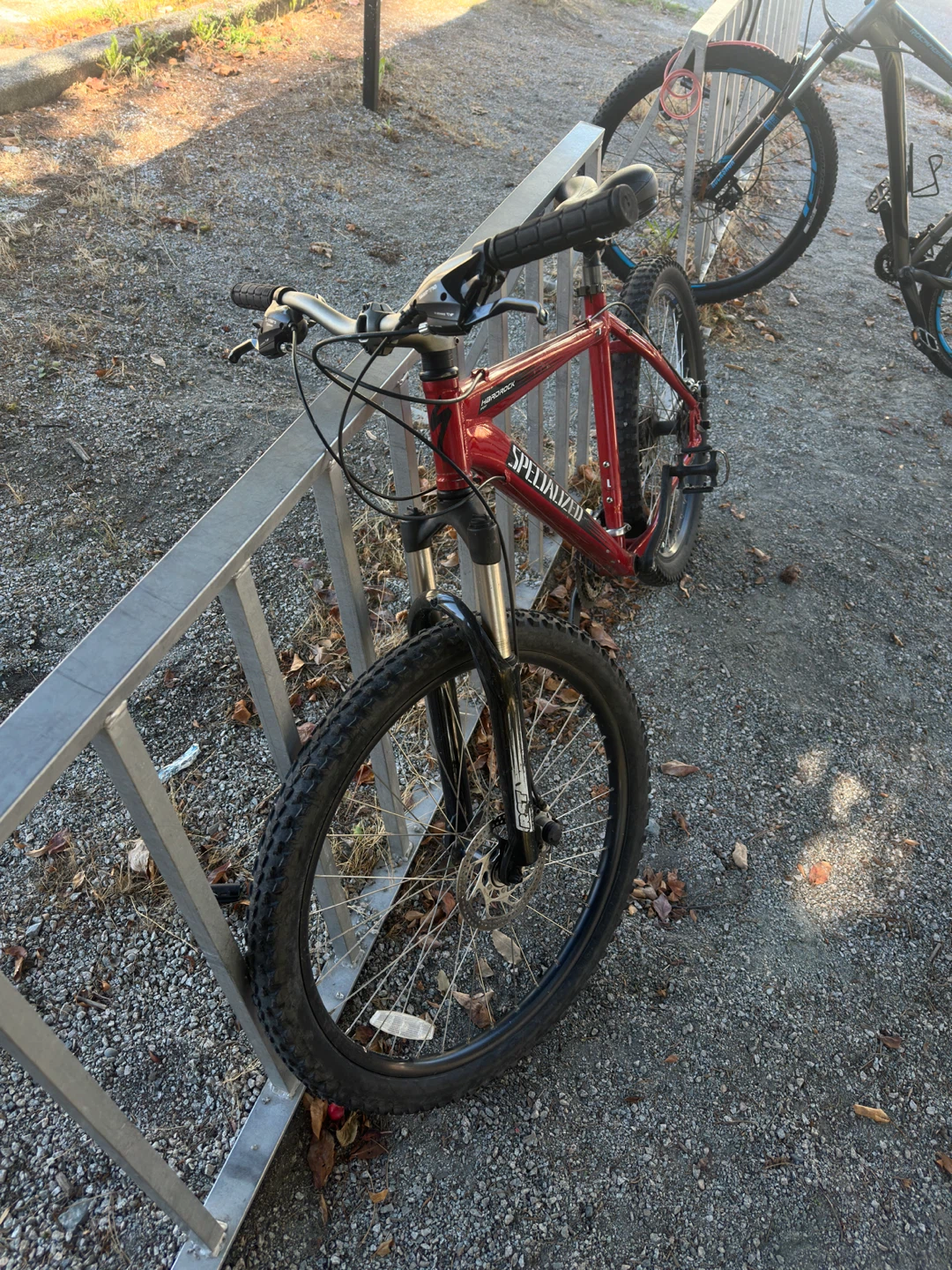 Specialized Rockhopper Mountain Bike - photo 2