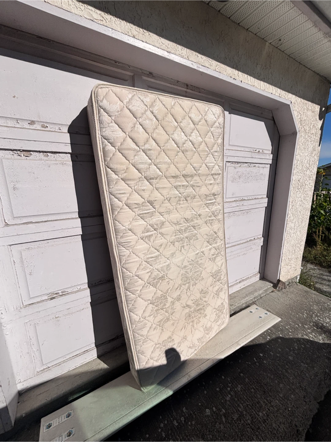 Simmons Maxipedic Firm Support Mattress